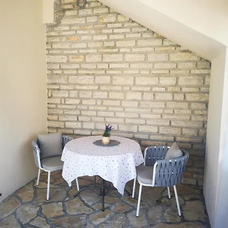 Busic * ビオグラード・ナ・モル