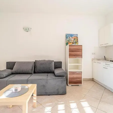 Busic Apartment