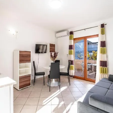 Apartmán Busic Biograd Na Moru