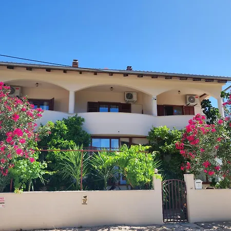 Apartment Busic Biograd Na Moru